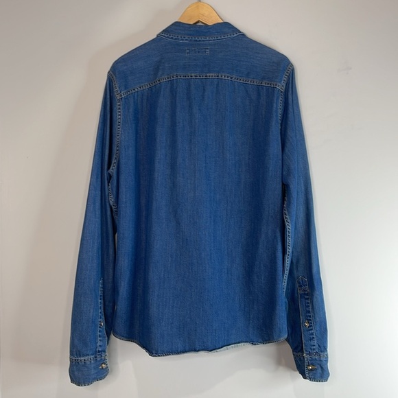 Hollister Men's 90s Vibe Denim Button Up Shirt Blue Medium Wash Long Sleeves XL - Picture 10 of 11